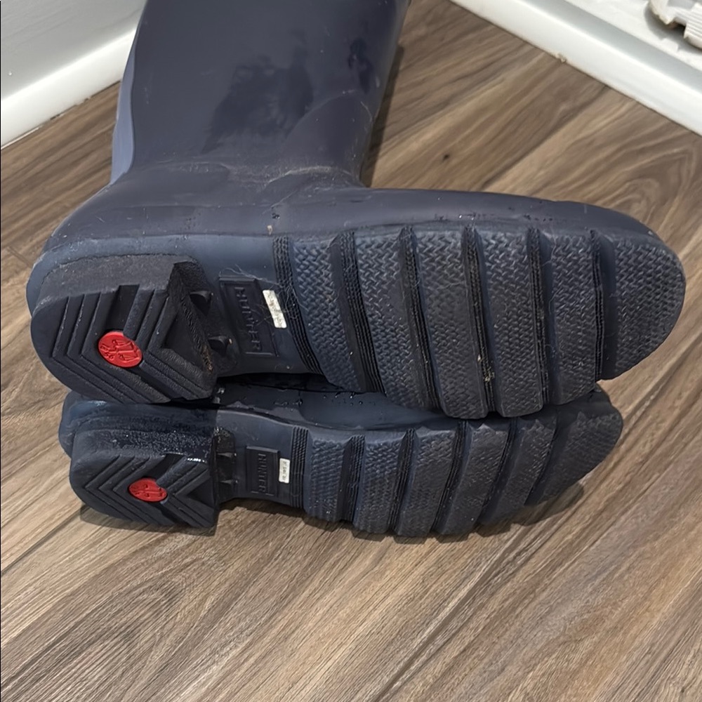 Hunter Navy Rain Boots - Picture 5 of 5